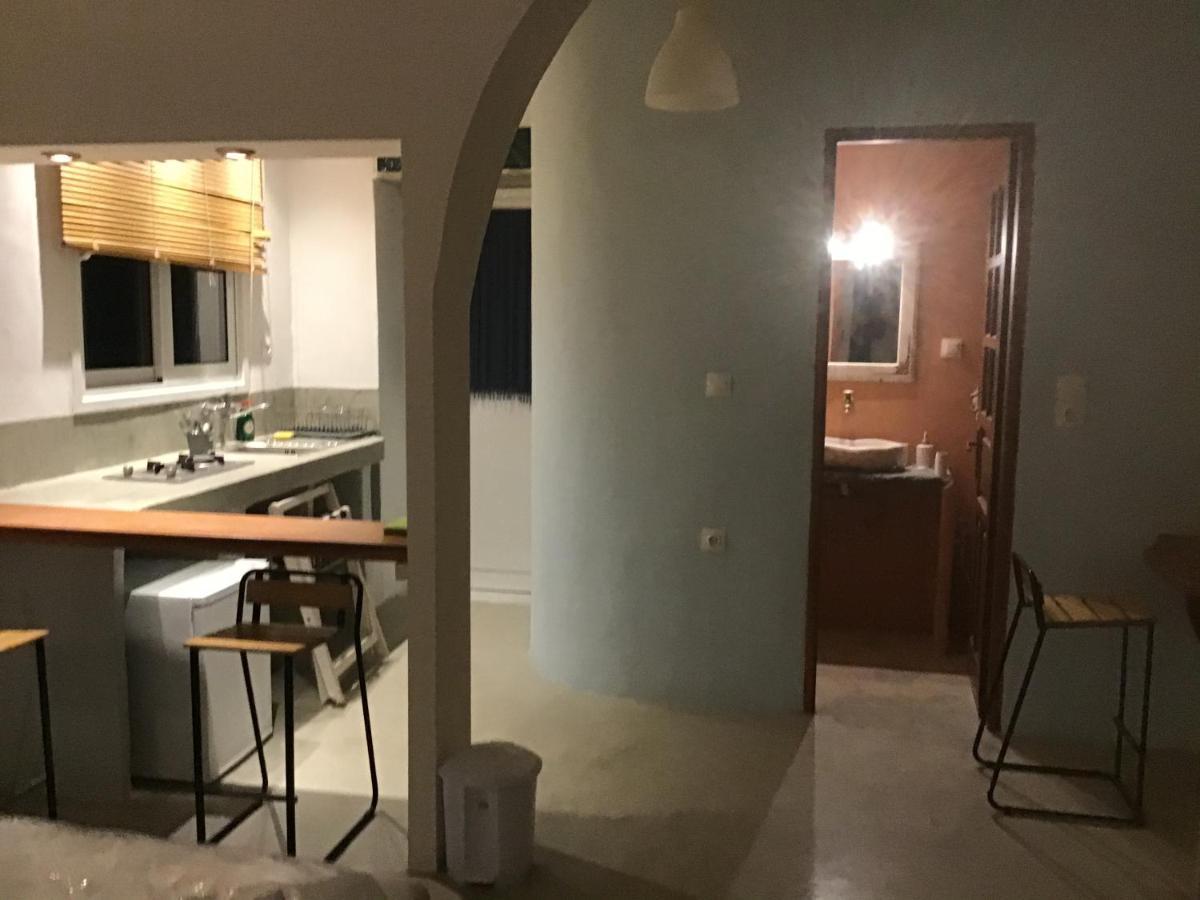 Pansion Andreas Apartment Тинос Екстериор снимка