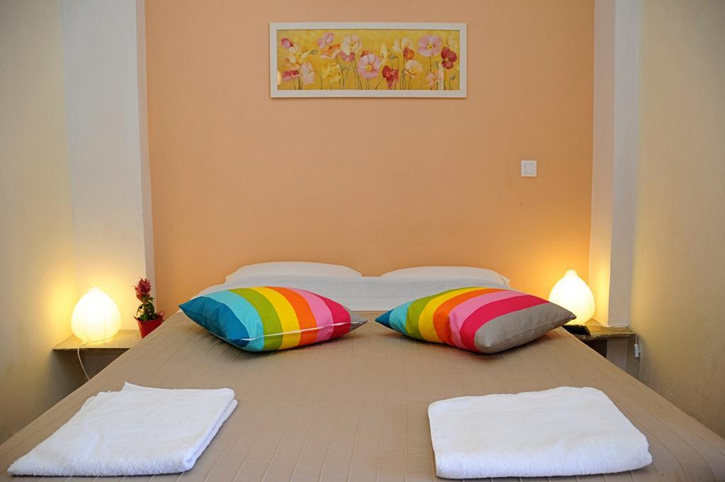 Pansion Andreas Apartment Тинос Стая снимка